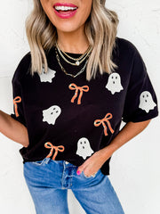 Black Sequin Bow Ghost Patched Halloween Graphic Tee - Damesmode Afbeelding 6 - Miniatuur