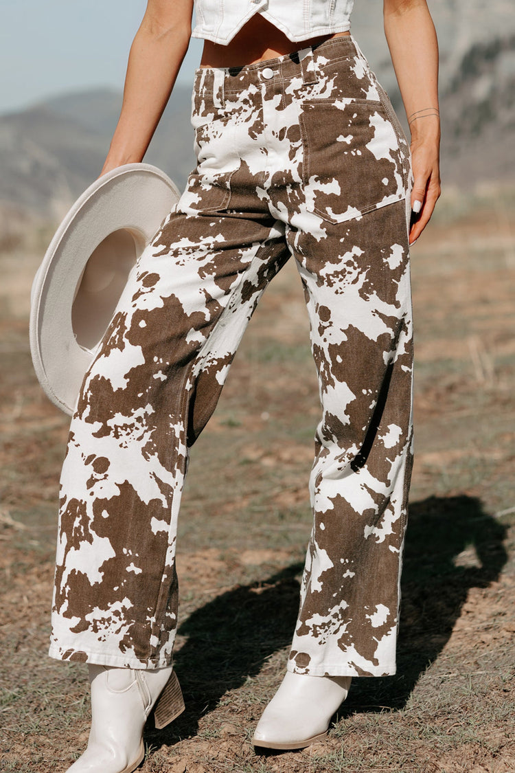 Brown Abstract Pattern Regular Fit Full-Length Western Style Jeans - Damesmode Afbeelding 1 - Damesmode
