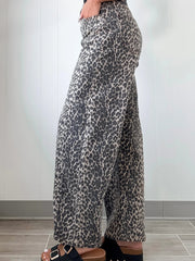 Vaqueros de cintura alta con estampado de leopardo negro - Imagen de moda femenina 3 - Miniatuur