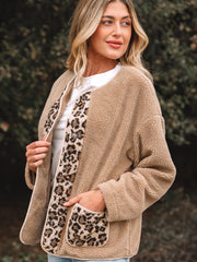 Chaqueta de peluche casual con estampado de leopardo con acentos y bolsillos - Miniatuur