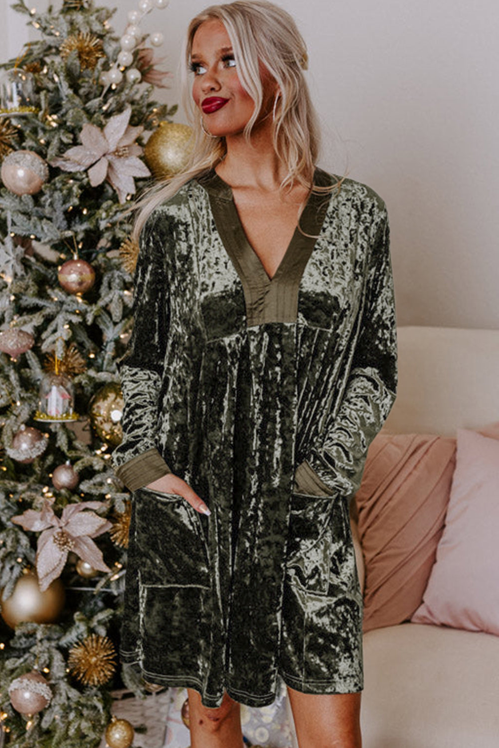 Robe ample ample en velours en velours vert jungle à manches longues à manches en V avec poches