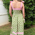 Maxikleid mit grünem Blumenmuster und gestreiftem Knotenträger - Foto 3
