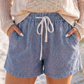 Lyserøde stribede elastik i talje afslappede denimshorts - Foto 4