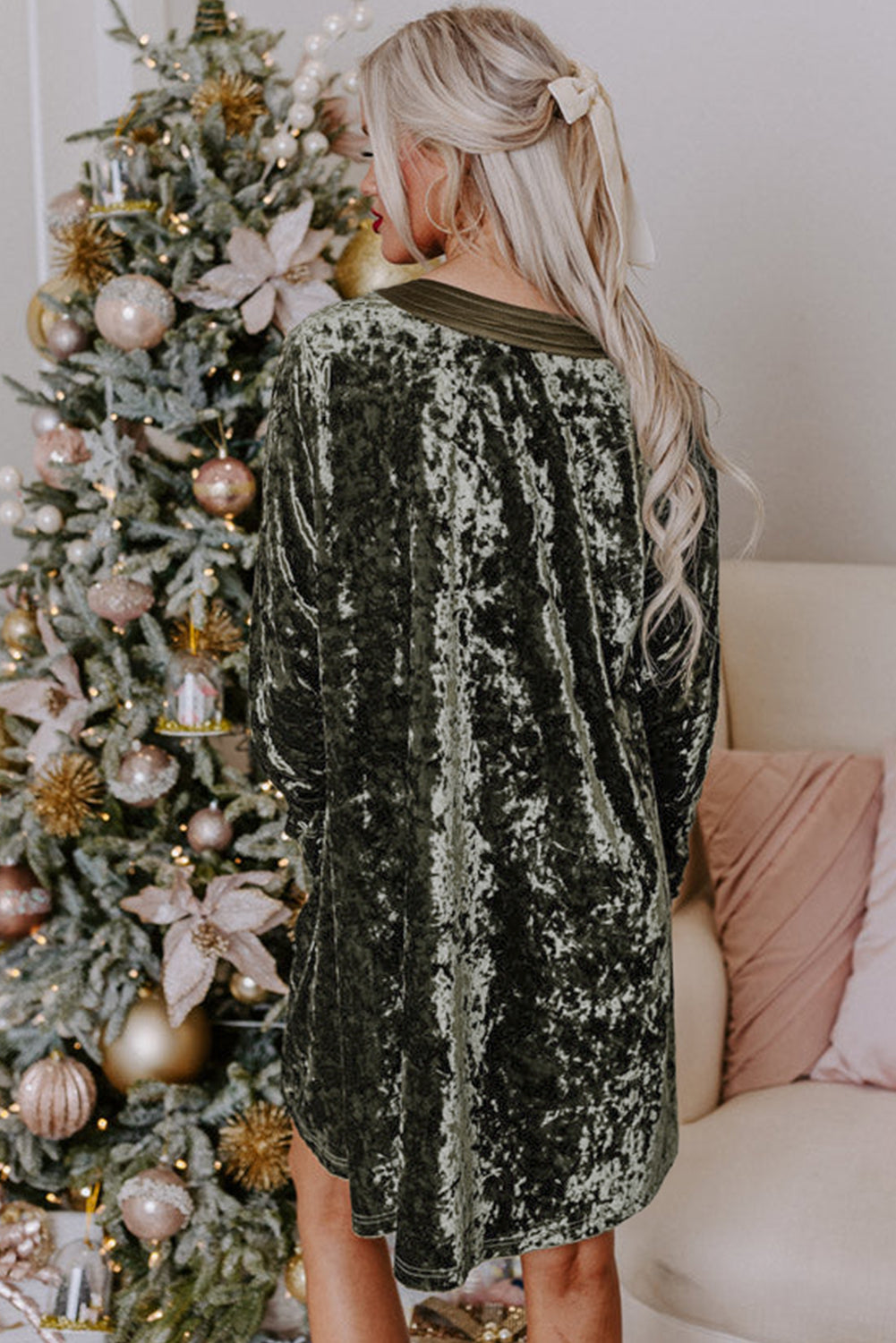 Robe ample ample en velours en velours vert jungle à manches longues à manches en V avec poches