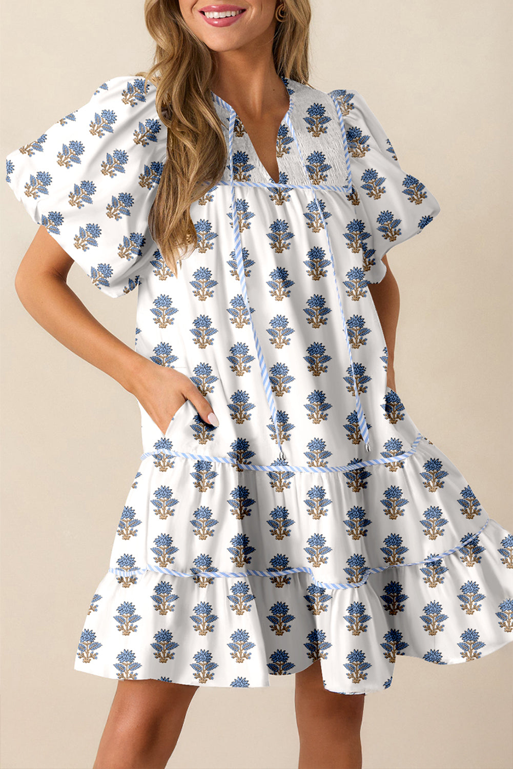Mini robe Mini Bleu Bleu Floral Bouffante, Manche Nouée et Poches
