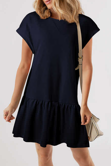 Vestido corto casual azul marino de manga con volantes y volantes