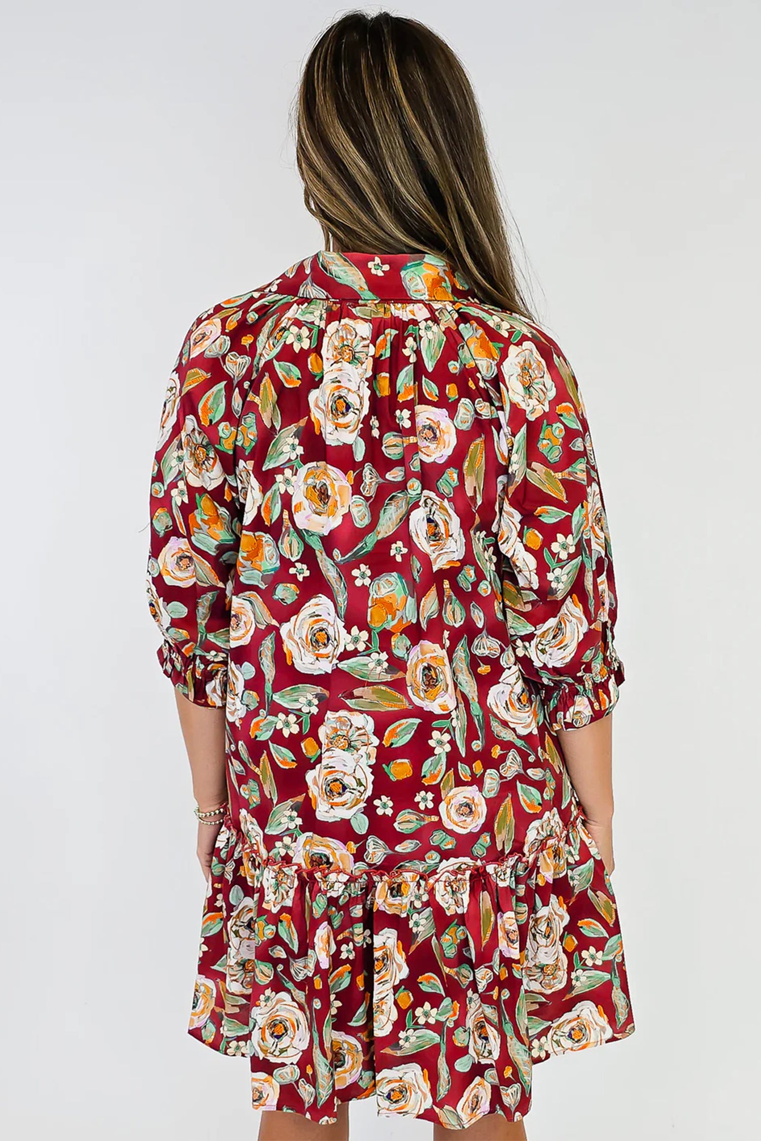Robe courte à manches courtes à motifs floraux rouges
