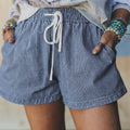 Lyserøde stribede elastik i talje afslappede denimshorts - Foto 6