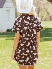Brown Cowgirl Hats Boots Cactus Print Raw Edge Button Down Short Denim Dress - Damesmode Afbeelding 2 - Miniatuur