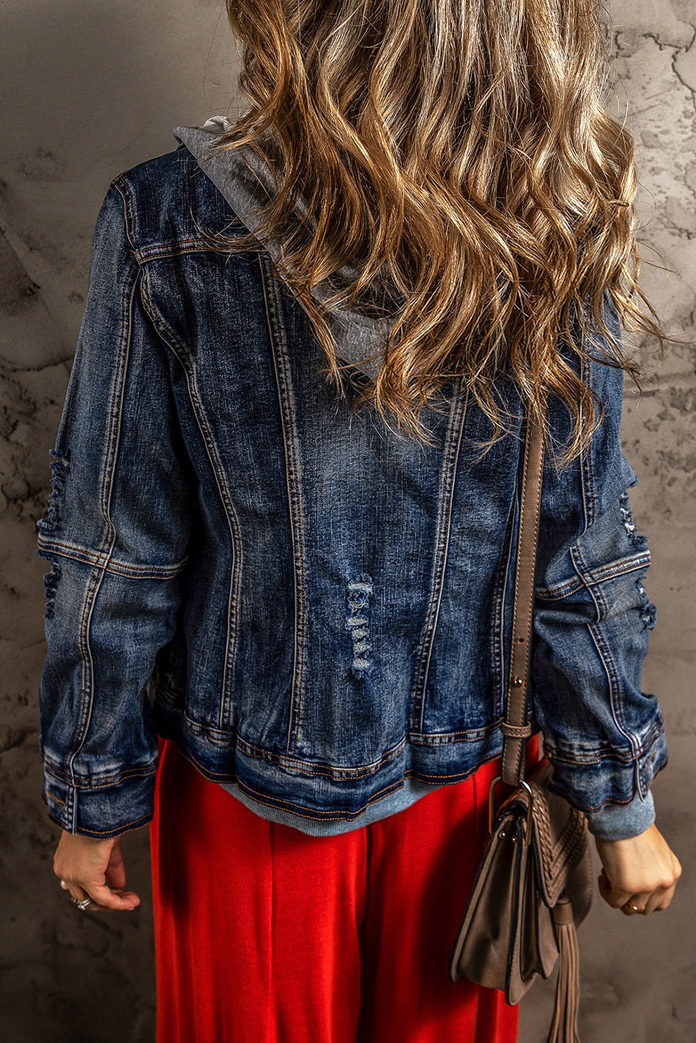 Veste en jean en denim bleu foncé à capuche à capuche zippée