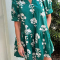 Black Frilled V Neck Puff Short Sleeve Floral Mini Dress - Damesmode Afbeelding 4 - Foto 4