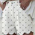Hvide polkadot-mønstrede broderede kammuslingekantede shorts - Foto 3