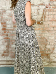 Beige Leoparden-Reißverschluss vorne mit V-Ausschnitt eingeschnittener Taille ärmelloses Maxikleid – Damenmode Bild 2 - Miniatuur