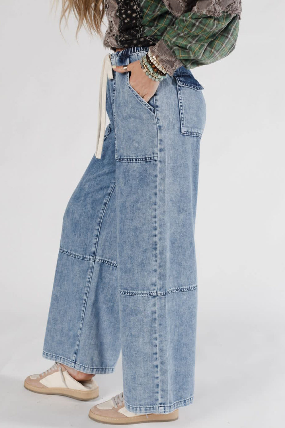 Ashleigh Blue Acid Wash Exposed Seam Drawstring Elastic Waist Barrel Jeans - Damesmode Afbeelding 5
