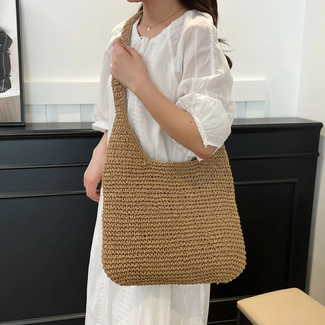 Woven Straw Hobo Shoulder Bag - Luxe Damesmode & Kleding Collectie | Redblad Nederland