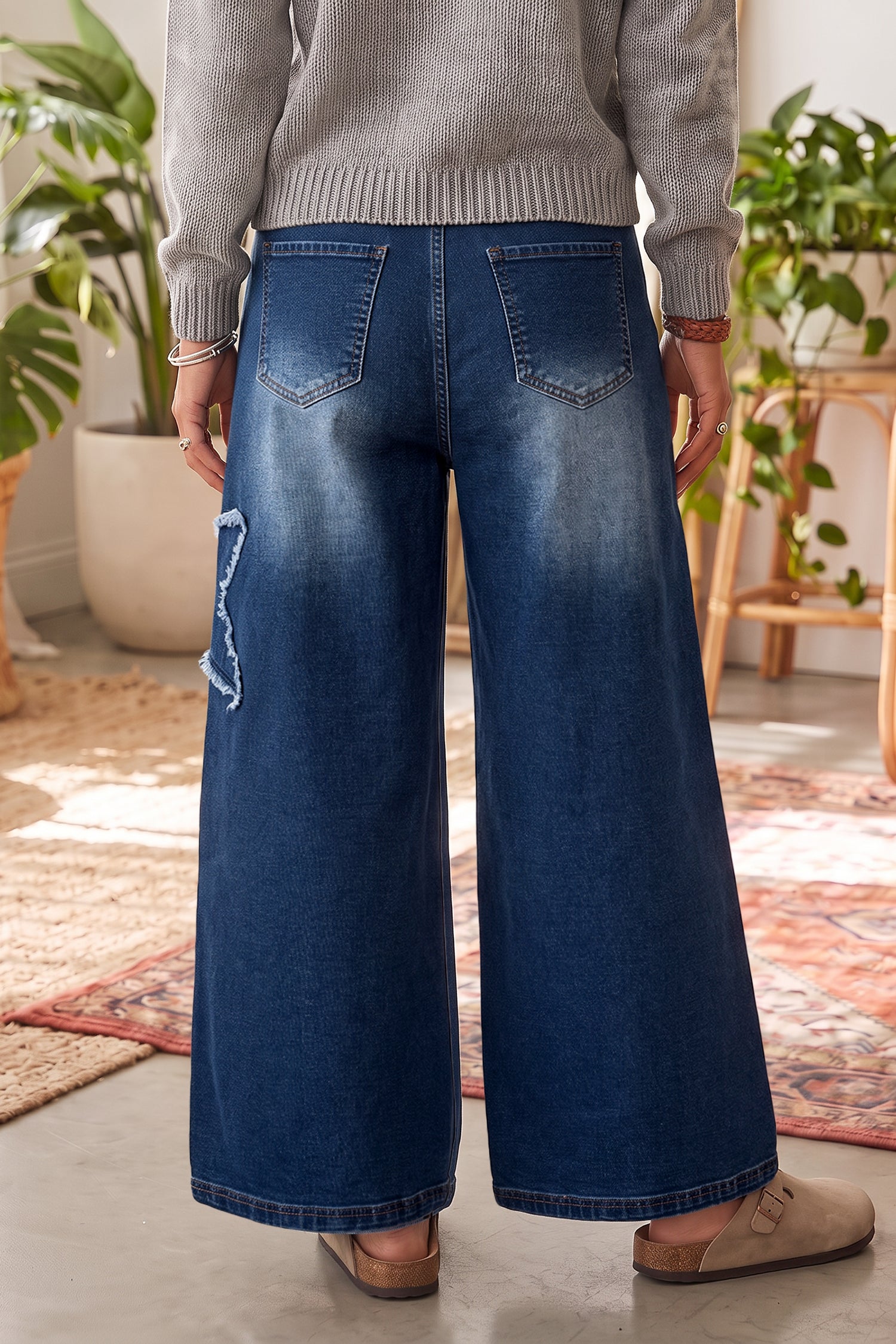 Ashleigh Blue Star Decorated Wide Leg Jeans - Damesmode Afbeelding 2