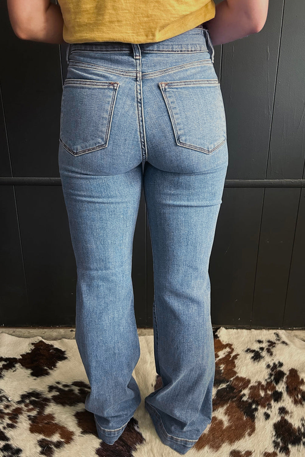 Dämmerungsblaue 2-Knöpfe-Hohe-Taille-Stiefel-Trimm Bootcut-Jeans
