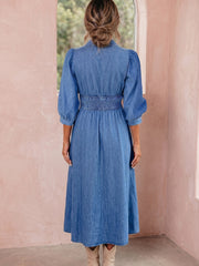 Vestito midi in denim con scollo a V blu con scollo a V e zip metallica - Damesmode Afbeelding 2 - Miniatuur
