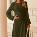 Dschungelgrün, einfarbiges langärmeliges Midi-Kleid mit Faltendetails - Foto 5