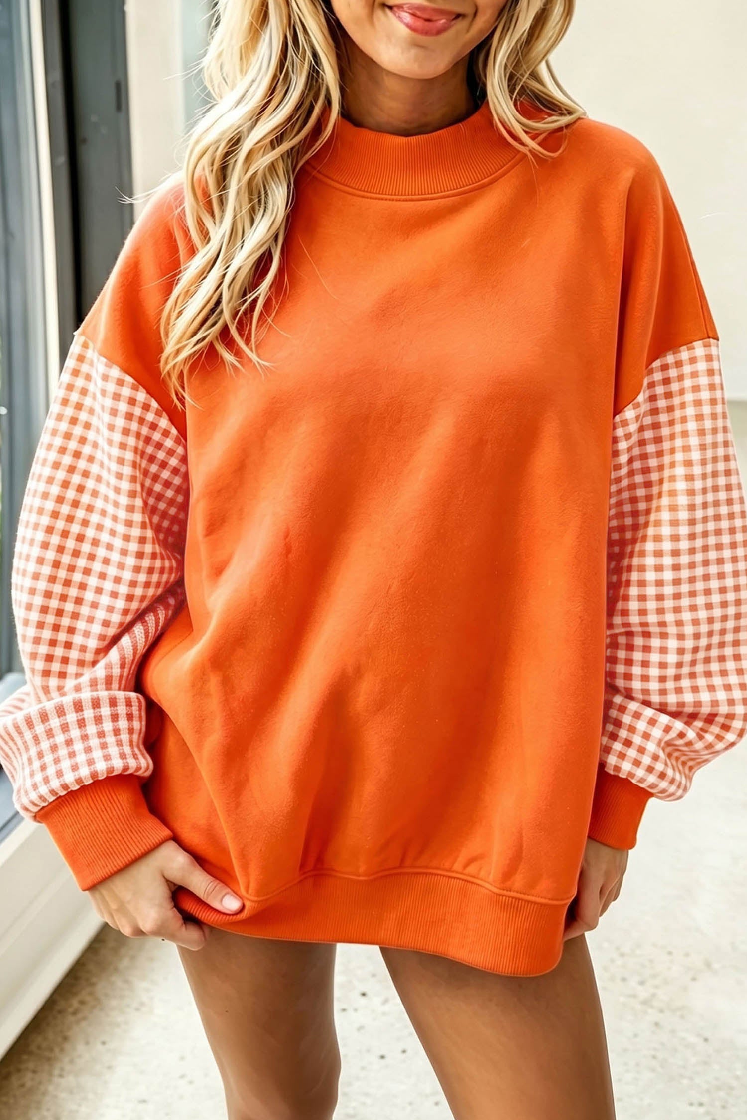 Sweat-shirt ample à manches à carreaux orange russe