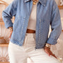 Poches rivetées métalliques Beau Blue à clous avec veste en jean à manches longues