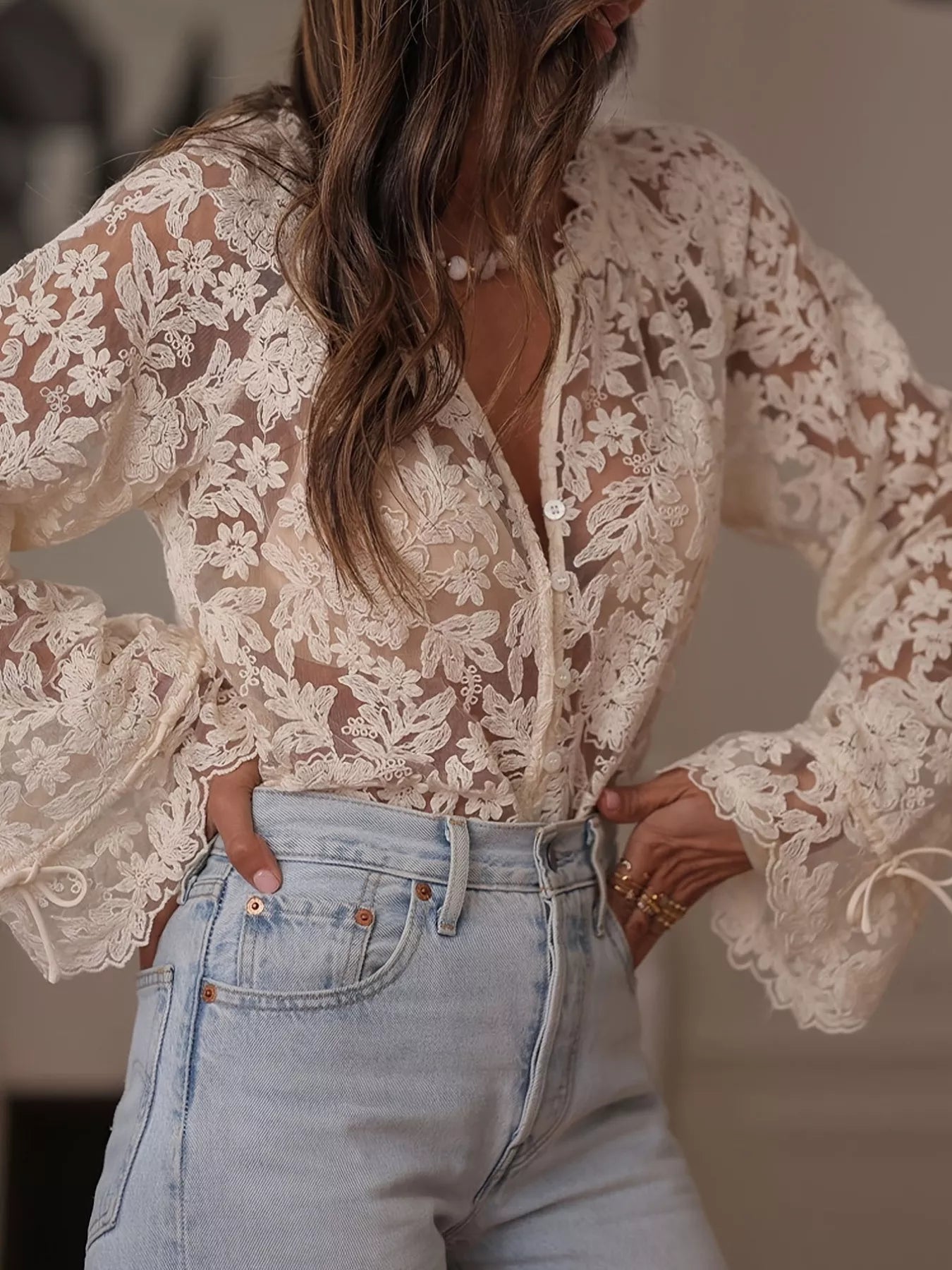 Lace Button Up Long Sleeve Shirt - Mode Feminine Exclusive & Vetements | Redblad France