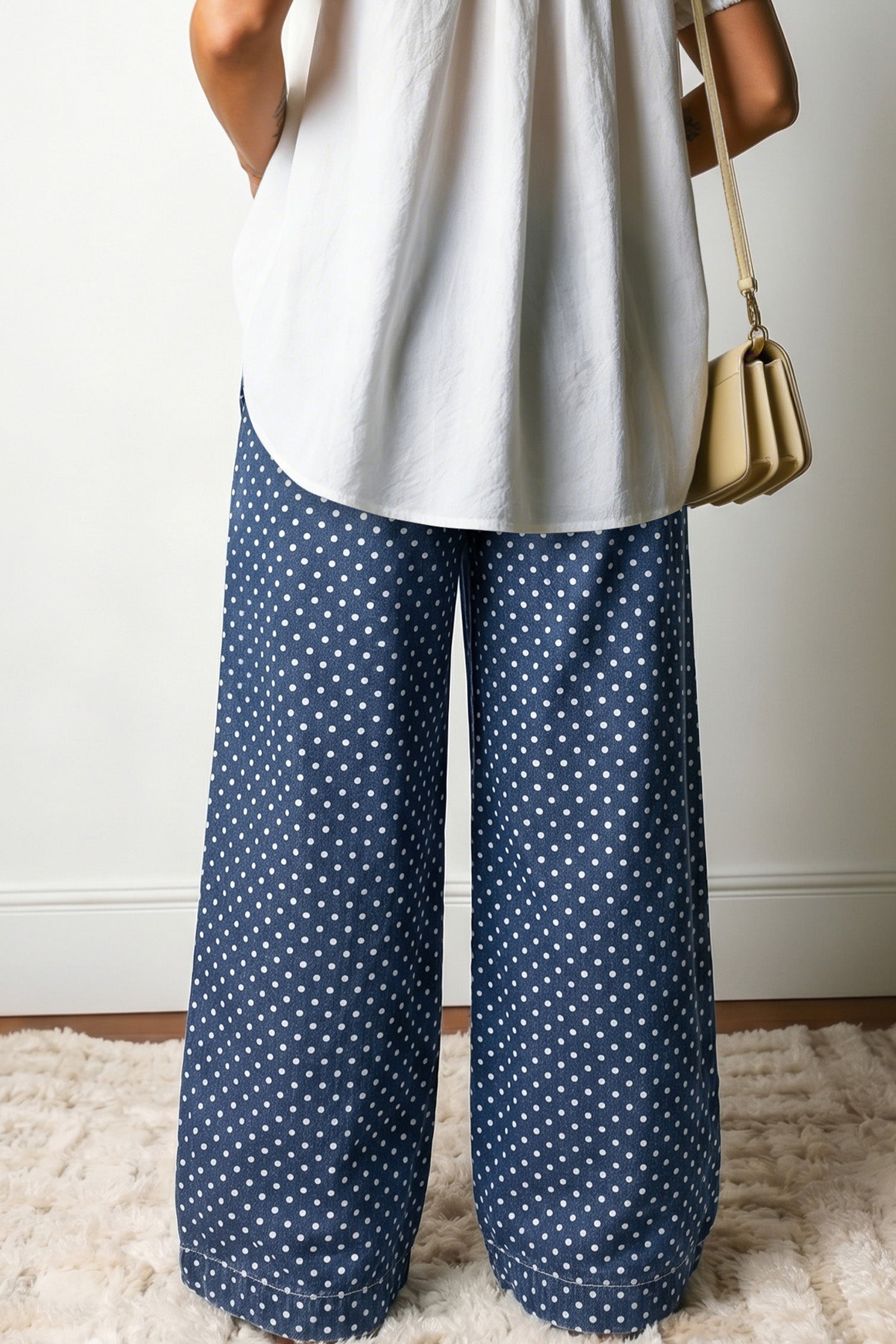 Himmelblaue Polka-Punkte-Knopf-Falten-Detail-Jeans mit weiten Beinen