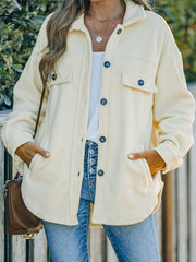 Giacca camicia beige con colletto abbassato e bottoni - Moda femminile Immagine 1 - Miniatuur