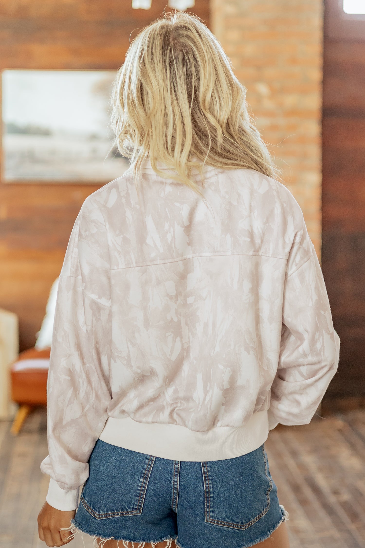 Khaki-Tarnmuster mit Viertel-Reißverschluss und langarmligem Pullover mit hohen Schultern