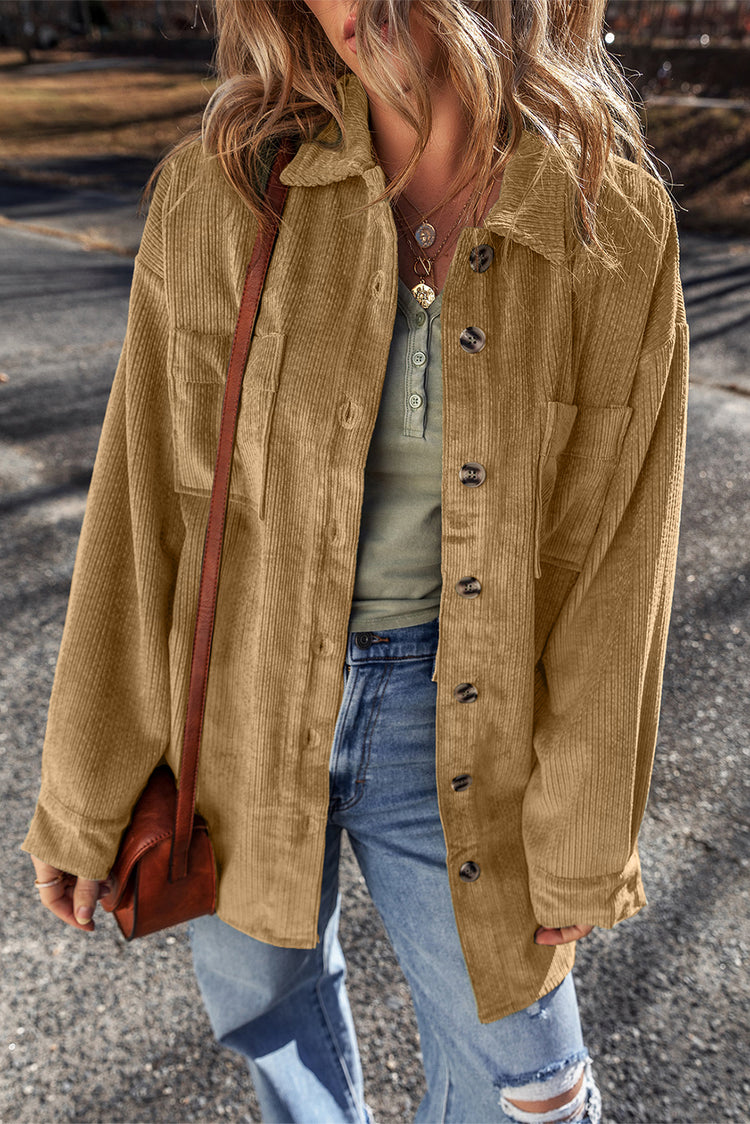 Lys fransk beige lap-lomme med knapper og fløjlsshacket - Damesmode