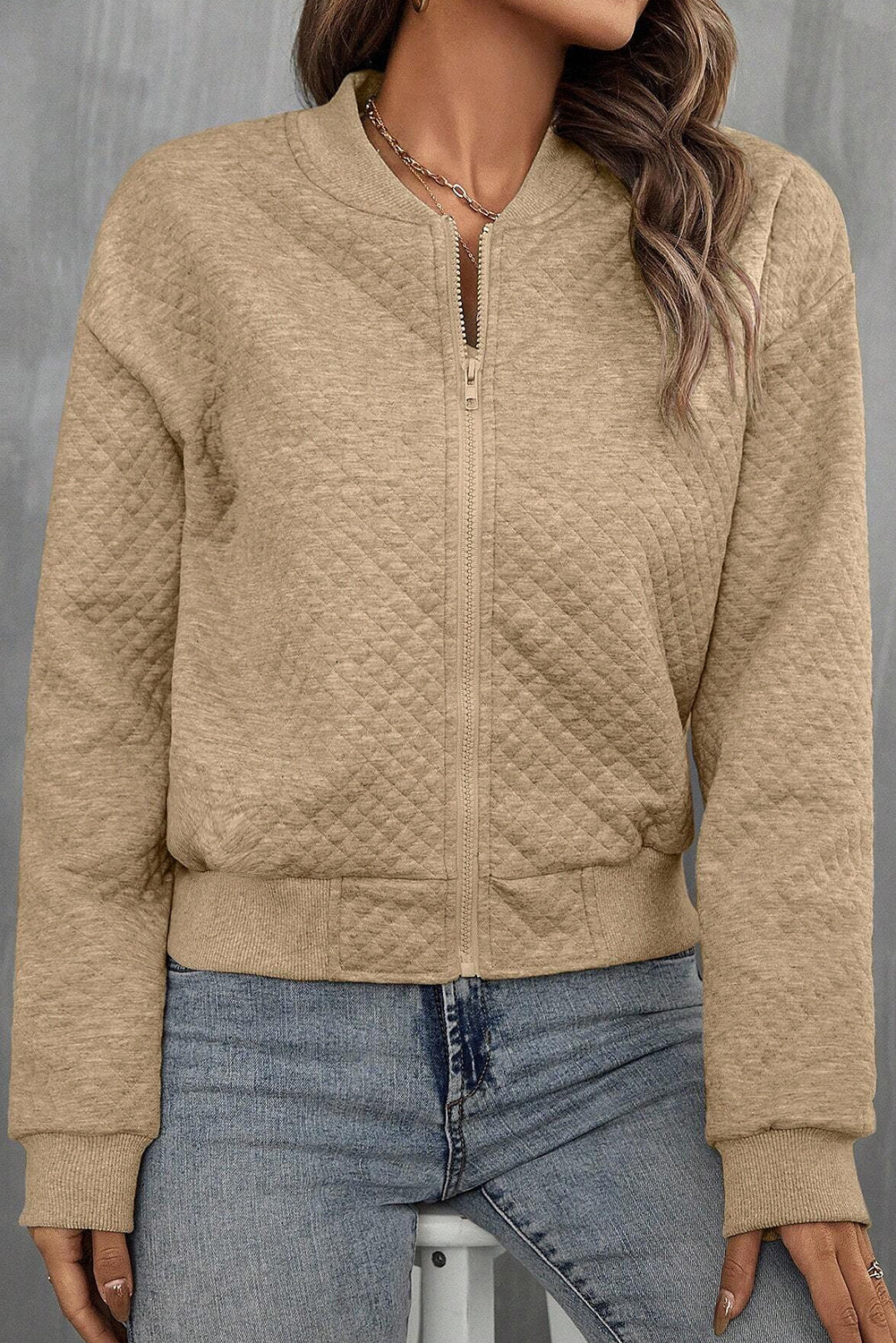 Pale Khaki, einfarbige, geometrische strukturierte Baseballkragenjacke