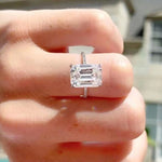 5 Carat Moissanite Side Stone Ring | Redblad 18K Solid Gold & Certified Diamond Rings