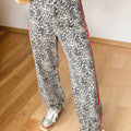 Brown Leopard Print Rainbow Striped Detail Buttoned Loose Jogger Jeans - Damesmode Afbeelding 3 - Foto 3