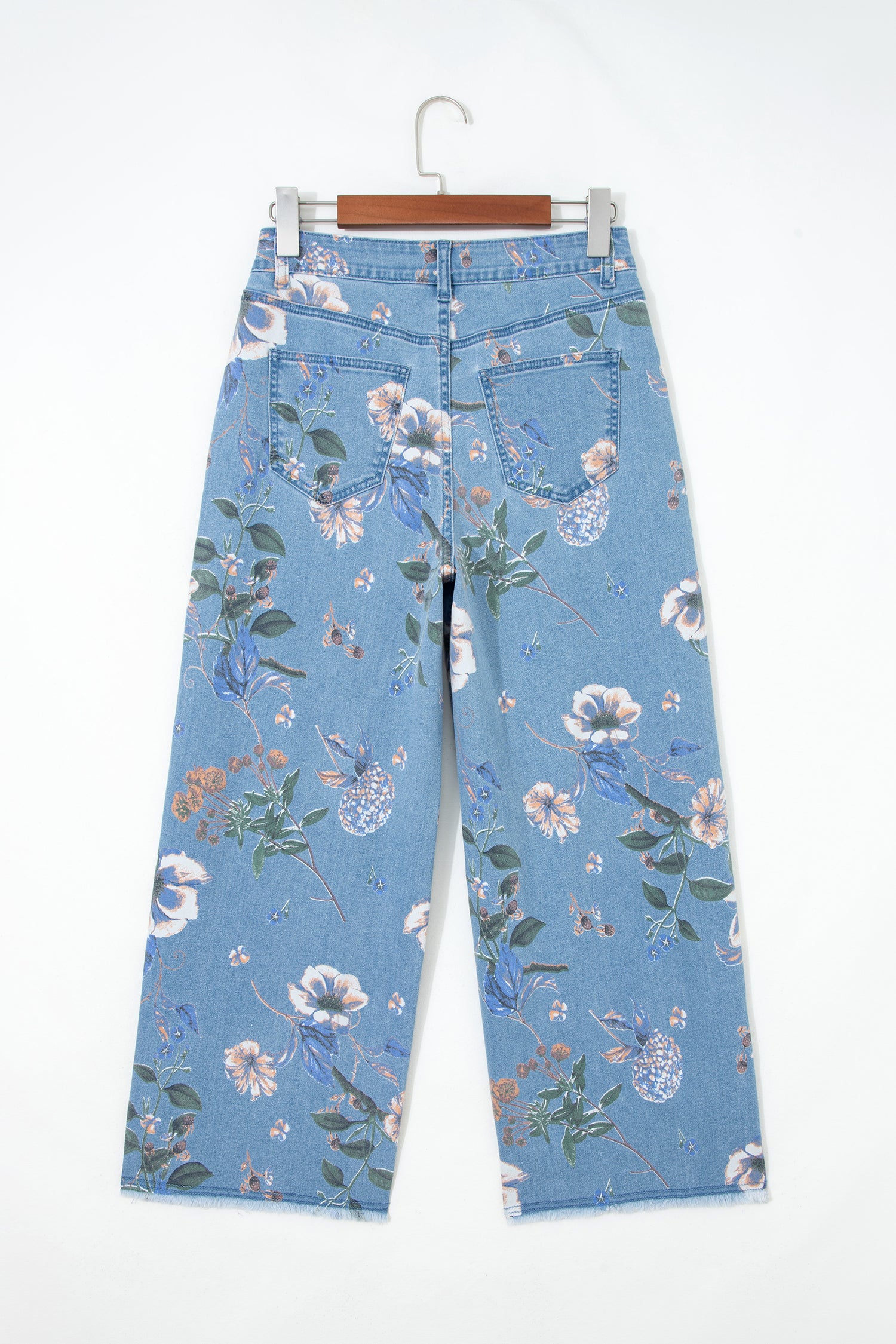 Jeans Sky Blue Retro com Estampado Floral Desfiado com Bainha