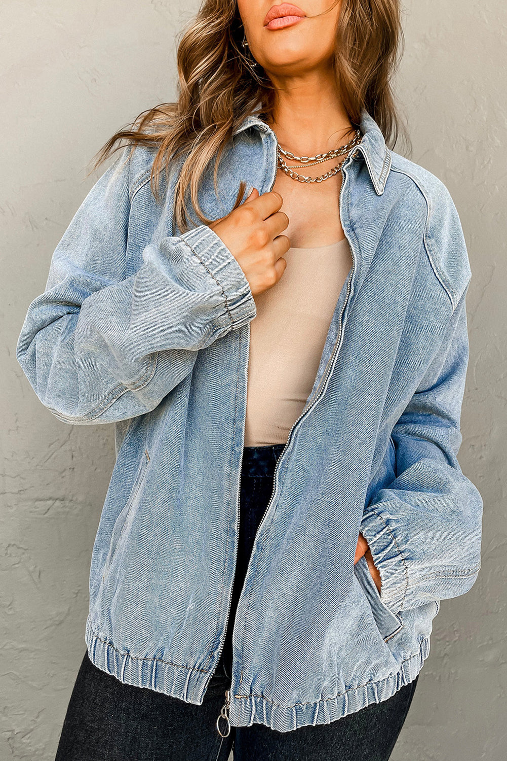 Myosotis-Gummijacke mit Kragenkragen und Reißverschluss-Jeansjacke mit Tasche
