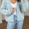 Cardigan en tricot à manches longues à motif léopard bleu clair, col en V, coupe ample - Foto 1