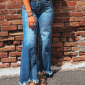 Ashleigh Blue High Waist Frayed Hem Flare Jeans - Damesmode Afbeelding 3 - Foto 3