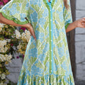 Himmelblo botanesch Blummenprint mat Rüschen-Trim V-Hals-Knäppchen Front locker Kleed - Foto 1