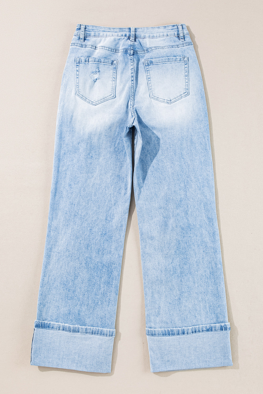 Beau Blue Light Wash Distressed Straight Jeans - Damesmode Afbeelding 5