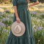 Robe verte à carreaux à col carré à cheveux hauts taille haute et ourlet à volants