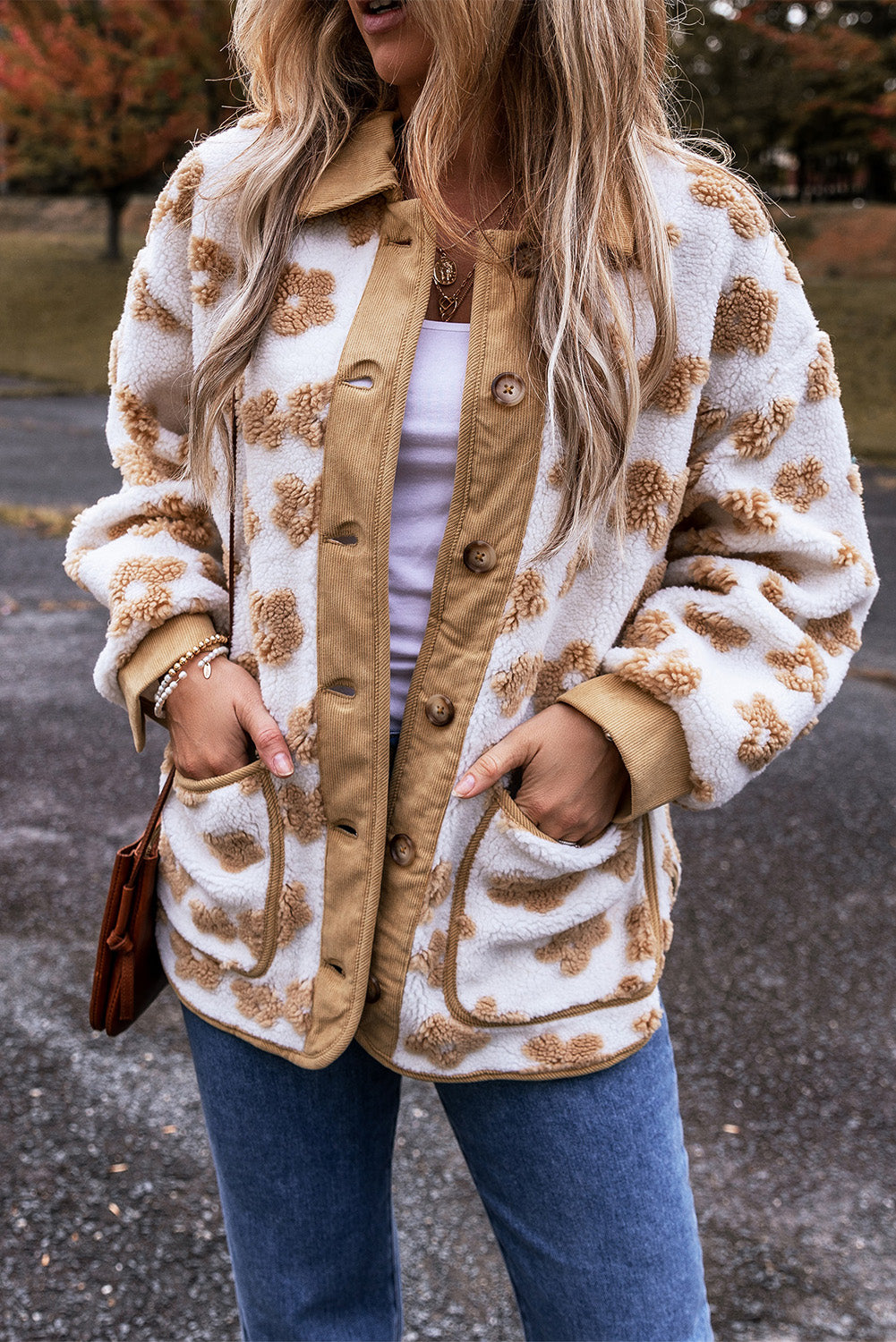 Helles französisch-beige Niedliches Blumenmuster Fleece-Jacke
