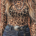 Camel Leopard Print Slim Fit Mesh Long Sleeve Mock Neck Top - Foto 1