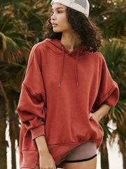 Roter Hoodie mit Senkungsschultertasche und weitem Kordelzug - Miniatuur