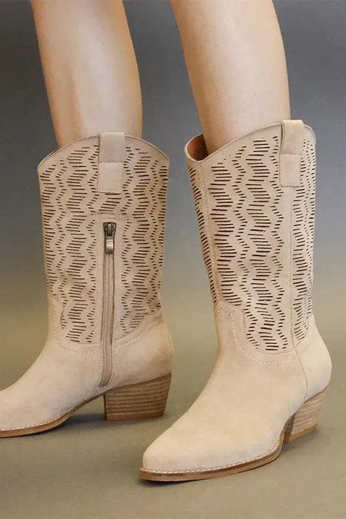 Beast Fashion Faux Suede Laser Cut Detail Block Heel Boots - Luxe Damesmode & Kleding Collectie | Redblad Nederland