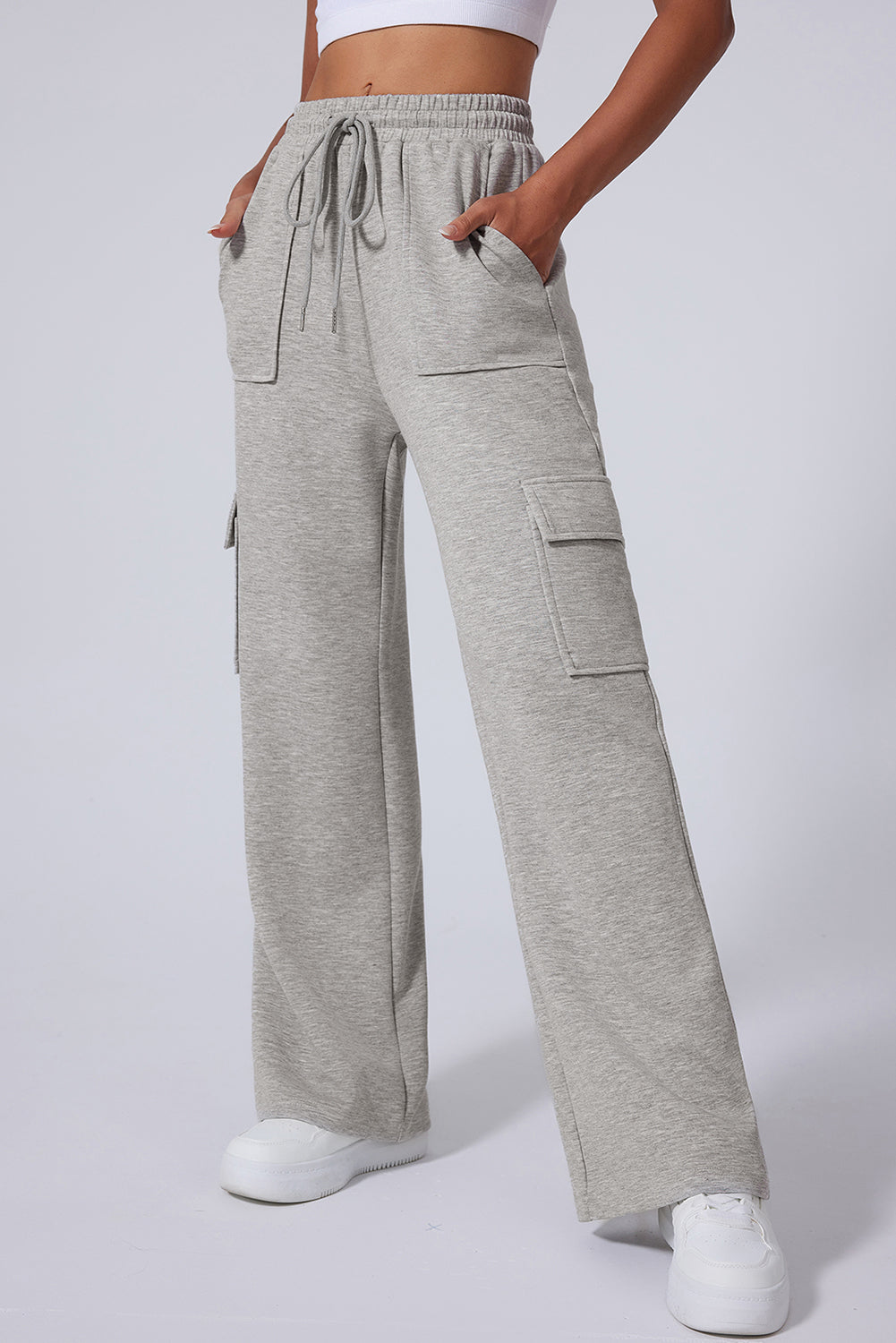 Pantaloni da allenamento a vita alta a vita alta con lacci e a gamba larga grigio chiaro con tasche multiple