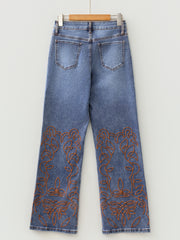 Jeans Ashleigh Blue brodé à jambe évasée - Image mode féminine 8 - Miniatuur