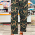 Gréng Camouflage-Print Zuchschnouer-Patch Täsch-Barrel Jeans - Foto 4