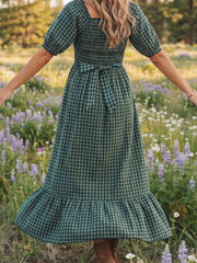 Robe verte à carreaux à col carré à cheveux hauts taille haute et ourlet à volants - Miniatuur