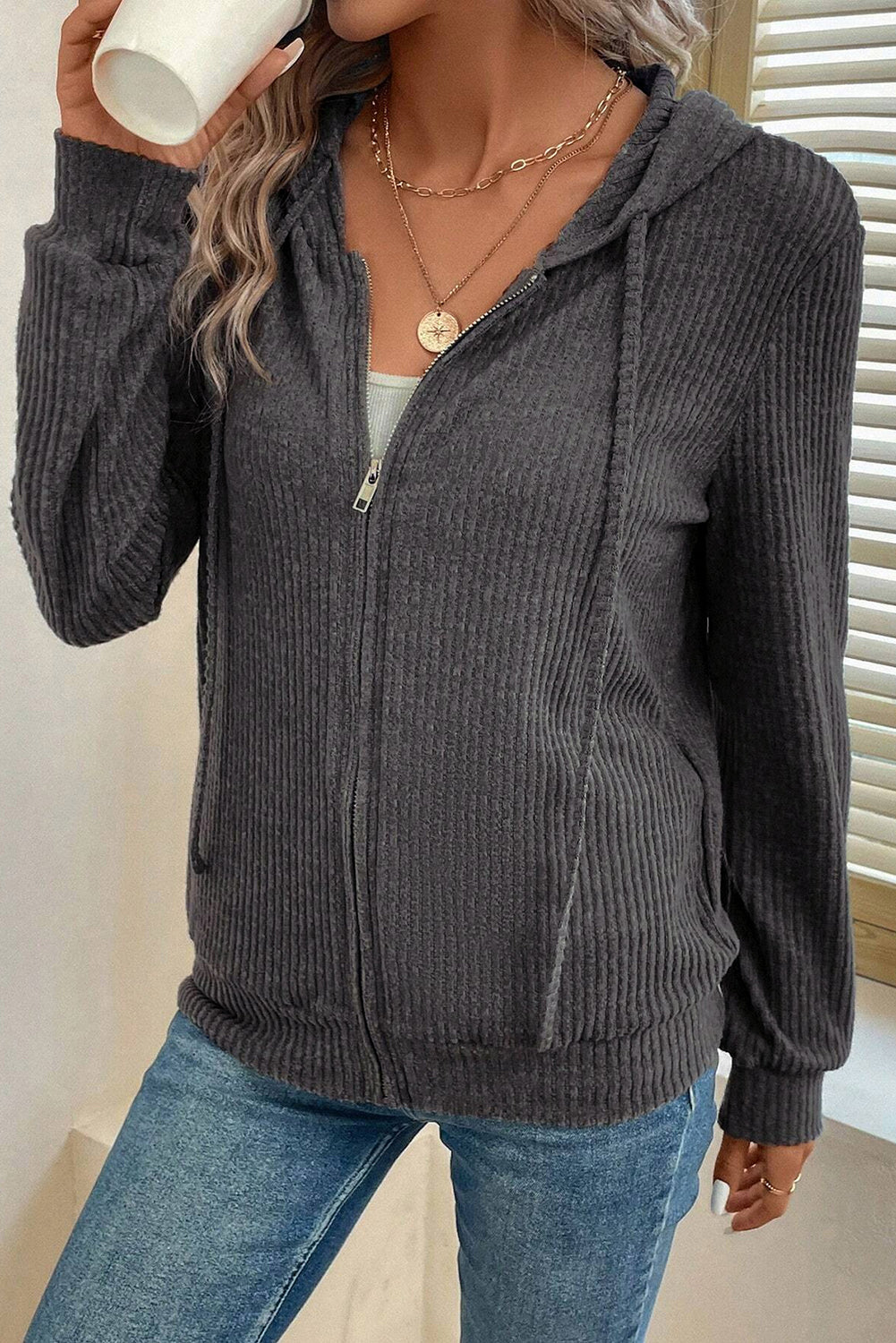 Felpa con cappuccio con zip a coste e dalina davanti rossa