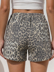 Mehrfarbige, leopardenartige, gestreifte Denim-Shorts mit Kordelzug - Miniatuur